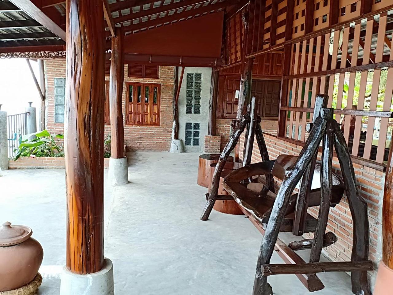 Rim Nam Kong Homestay Pak Chom Exterior photo